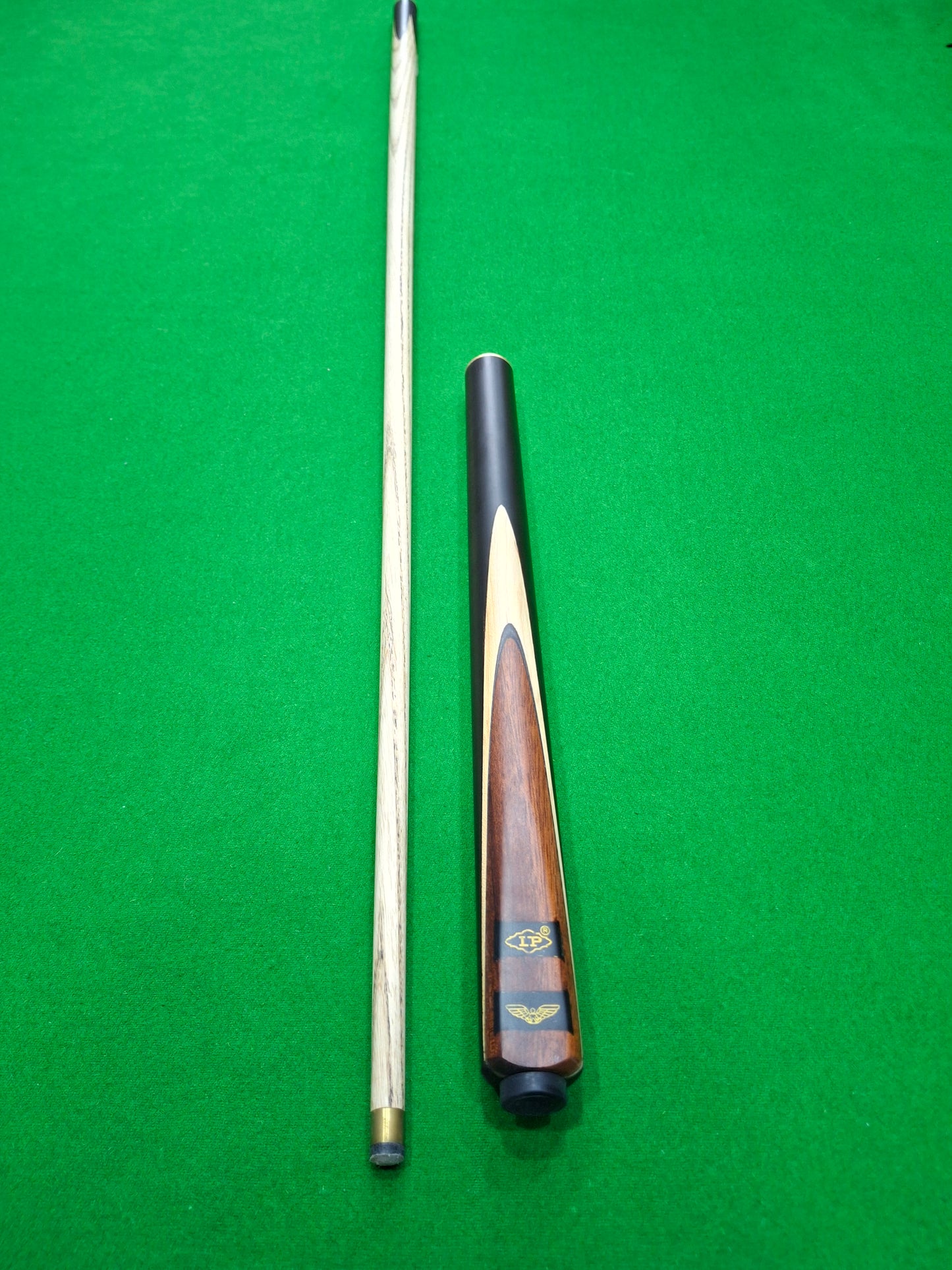 LP Premium Maroon Cue 3/4